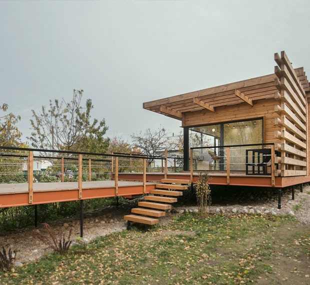 Винтовые сваи для террасы или веранды в Суворове